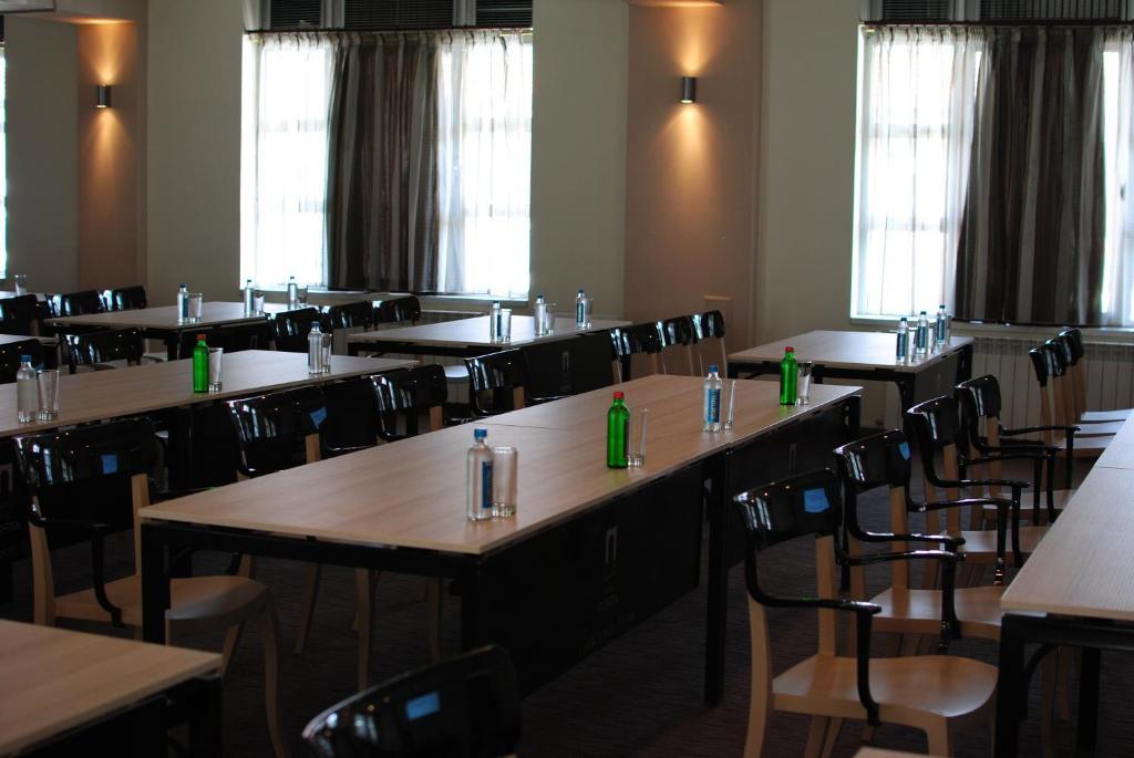 Hotel Porta Skopje Zaplecze biznesowe zdjęcie